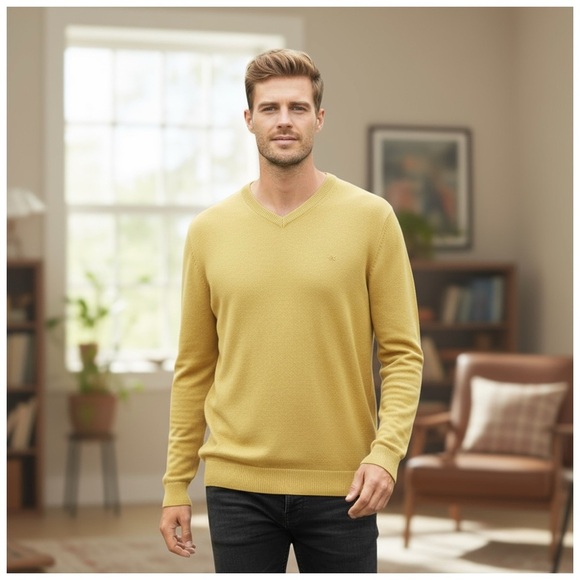 Malo Other - Malo Men’s Yellow Cashmere V-Neck Sweater. XL